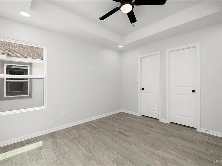 3605 Fuerte Ave #1 — Photo 10