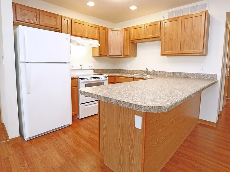 Briarwood Apartments and Villas — Photo 25