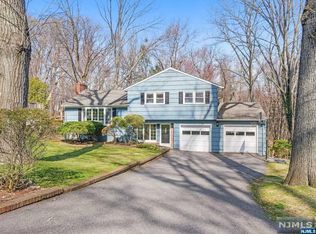 27 Highland Rd, Montvale, NJ 07645