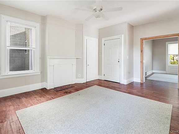 3rd image of 163 Union St Floor 1