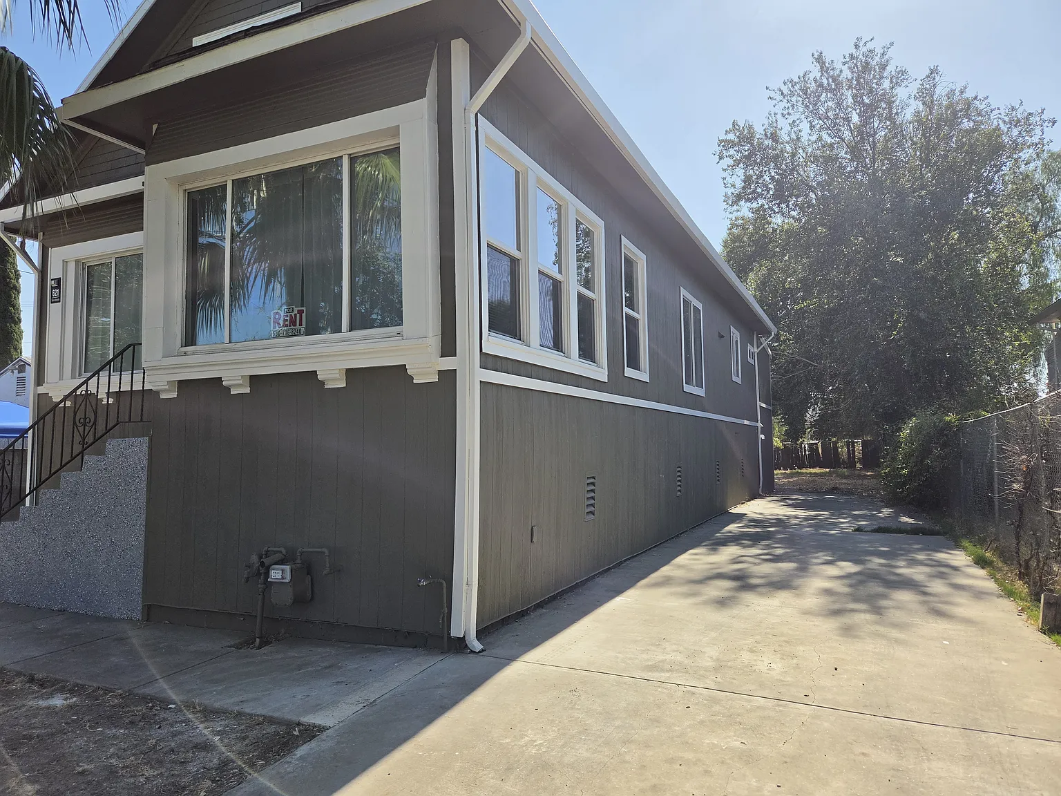 3 bed, 1368 sqft, $3,000 — Photo 3