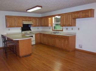 106 Cougar Rd, Casar, NC 28020