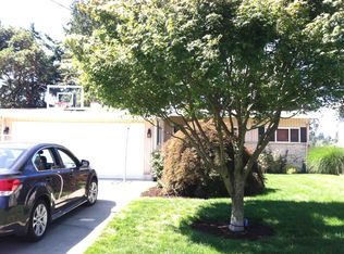 8643 26th Ave NE, Seattle, WA 98115