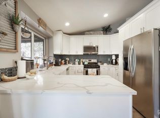 721 Sand Creek Dr, Bakersfield, CA 93312