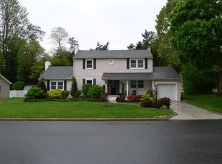 105 Dawn Dr, Linwood, NJ 08221