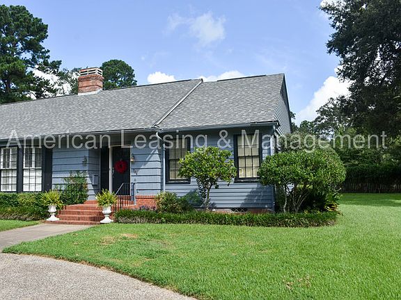4th image of 704 Jefferson Ave