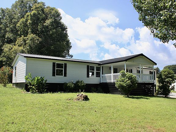 2nd image of 2745 Summerfield Rd