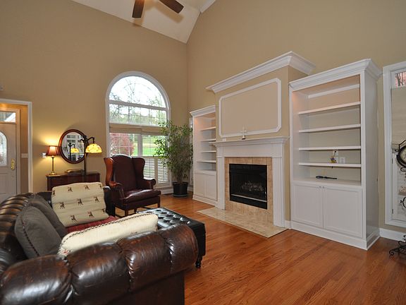 3rd image of 8741 Warm Springs Way