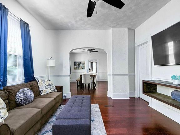 4th image of 1809 Auburn Ave