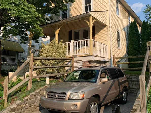 225 Simpson Rd, Ardmore, PA 19003