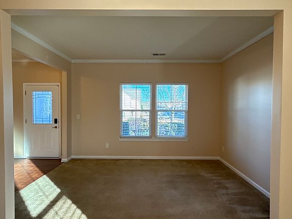 4th image of 134 Ashton Dr