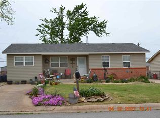 1003 4th Pl, Elgin, OK 73538