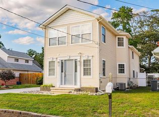 217 W New York Ave, Villas, NJ 08251