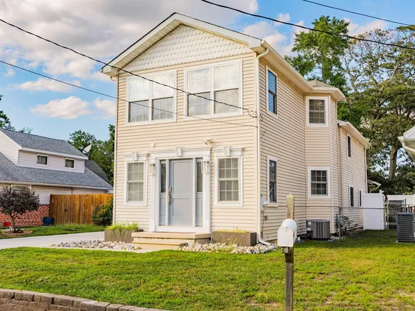 217 W New York Ave, Villas, NJ 08251