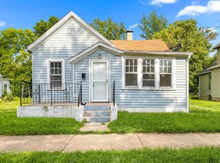1104 N Garfield Ave, Peoria, IL