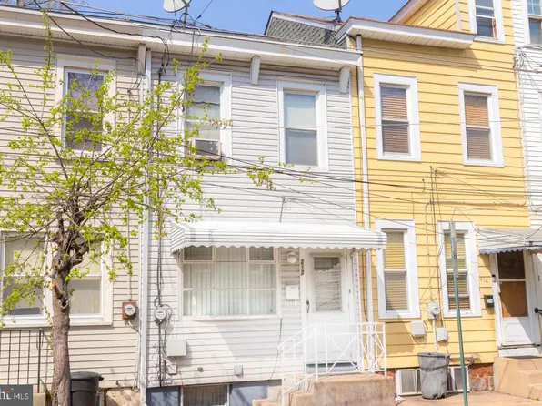 212 Hewitt St, Trenton, NJ 08611