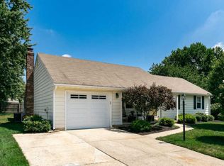 214 Farmington Rd, Delran, NJ 08075