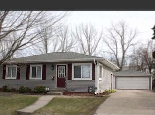 1527 87th St, Kenosha, WI 53143