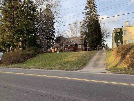 3rd image of 2603 Tuscarawas St E