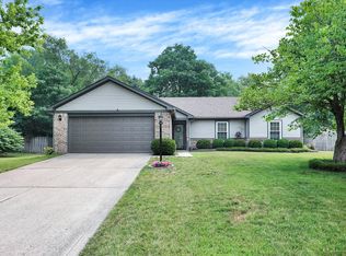 5535 Oakcrest Dr, Indianapolis, IN 46237