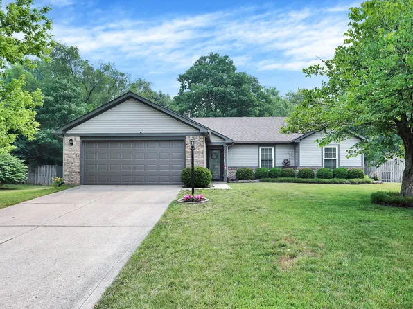 5535 Oakcrest Dr, Indianapolis, IN 46237