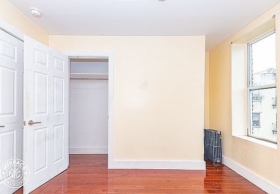 4th image of 1050 Lafayette Ave #12H