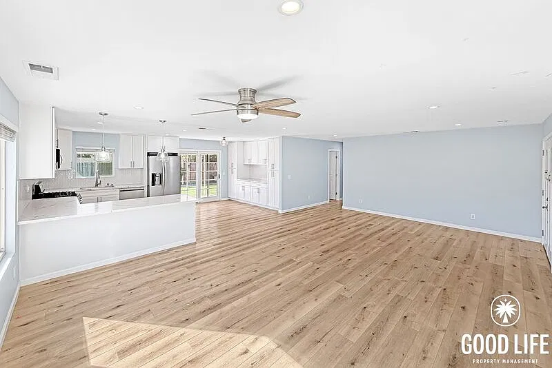 4 bed, 2.0 bath, 1487 sqft, $4,200 — Photo 3