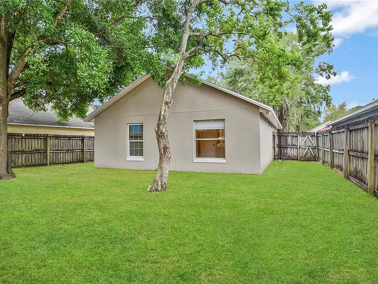 6369 Livewood Oaks Dr — Photo 16
