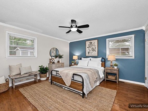 5th image of 1119 Retlaw St NW
