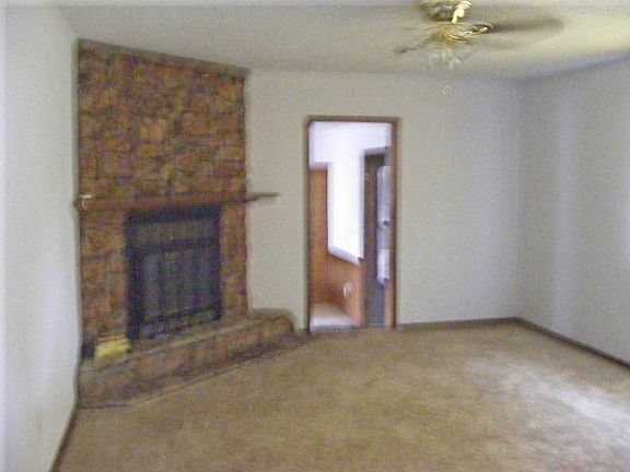 4th image of 2304 N Ellis Dr