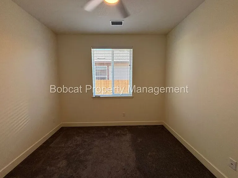 1097 Dapple Dr — Photo 25