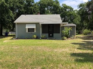 616 N Rockingham Ave, Tavares, FL 32778