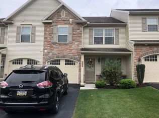 1832 Vista Dr, Mechanicsburg, PA 17055