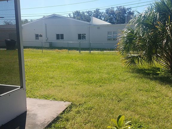 2nd image of 852 88th Ave N