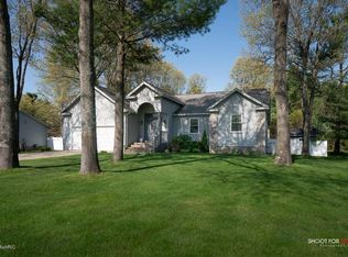 2057 Pleasant Oak Dr, Muskegon, MI 49445