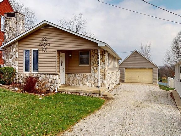 2nd image of 2563 Birk Dr