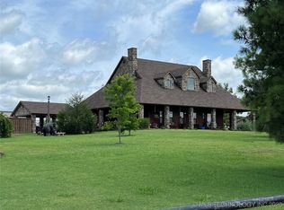 707 S Harmony Rd, Cushing, OK 74023