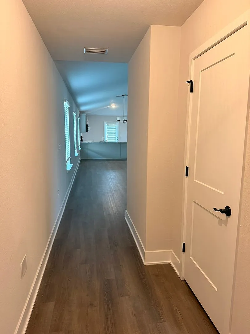 7122 Fox Meadow Drive — Photo 3