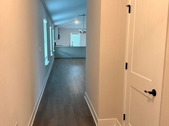 3rd image of 7122 Fox Meadow Dr
