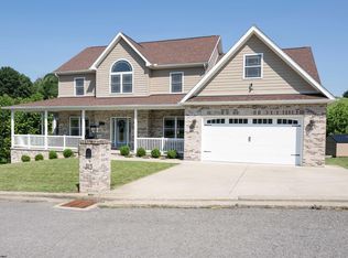 313 Salonika Dr, Morgantown, WV 26508