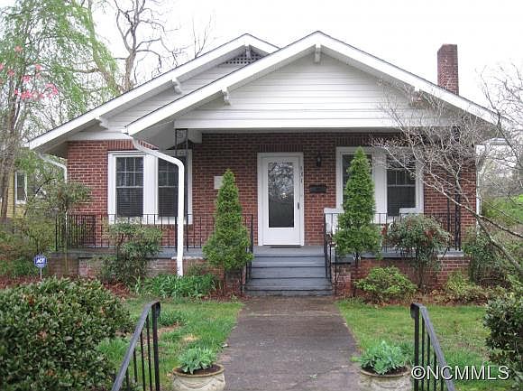 1st image of 531 3rd Ave W