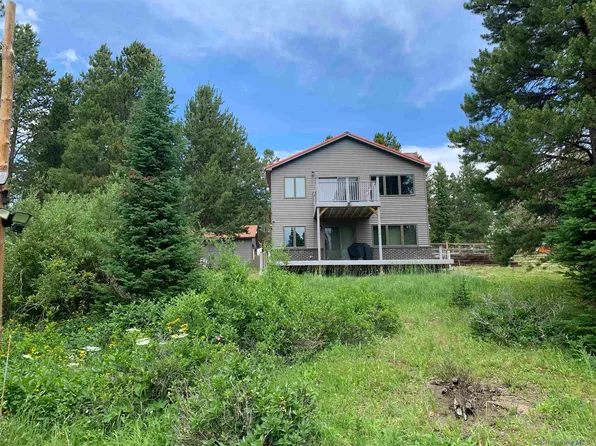 4 Sommers Rd, Laramie, WY 82070