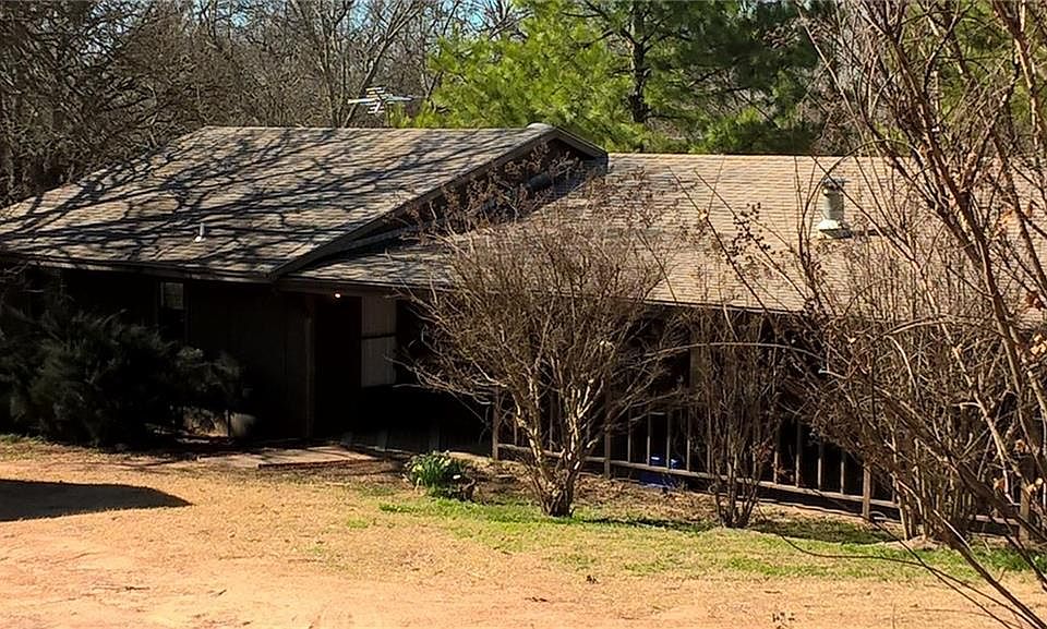 1st image of 300 El Dorado Dr