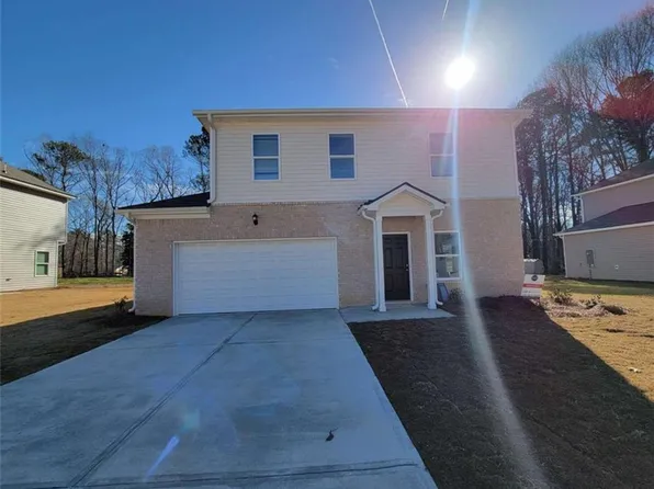 411 Wallace Cir, Carrollton, GA 30117