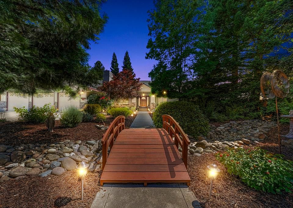 1st image of 9859 Mosswood Cir