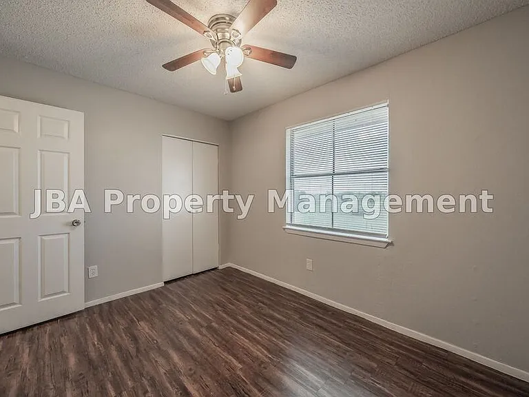 1770 Farleigh Ct #1770F — Photo 18