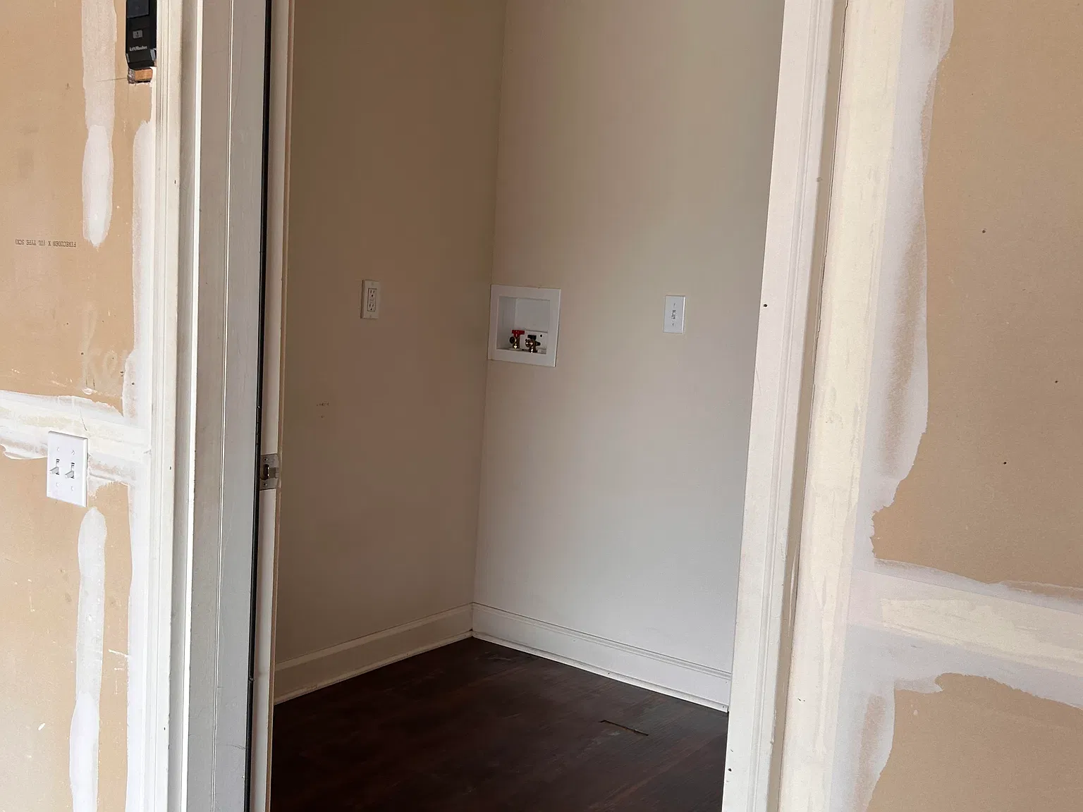 3 bed, 1594 sqft, $1,800 — Photo 4