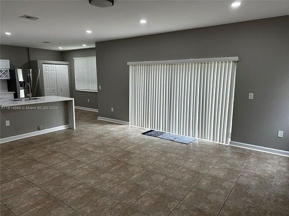 3rd image of 1080 NE 35th Ave #1