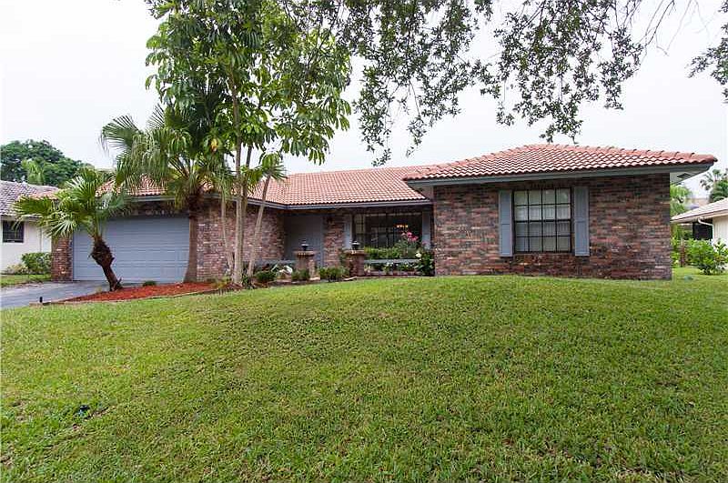1st image of 10933 NW 12th Mnr