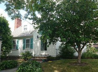 219 Willow St, West Roxbury, MA 02132